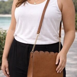 NGIL‎ Brown Scalloped Crossbody Bag Faux Leather Purse With Chain Strap NWT